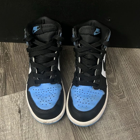 Nike toddler sneakers - Picture 2 of 5